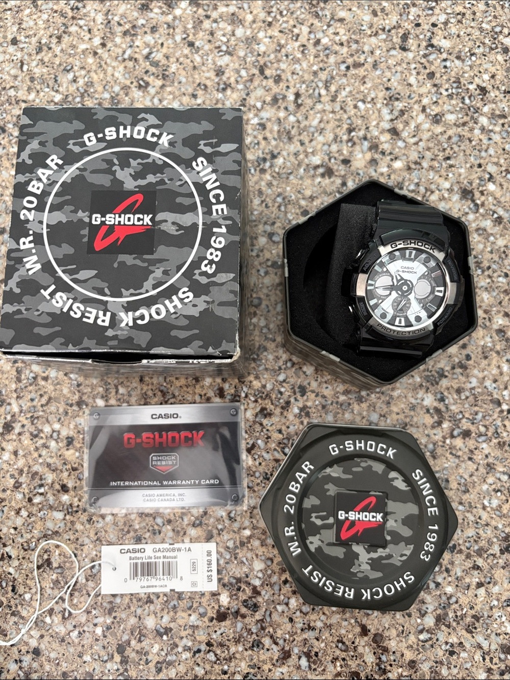 Never Worn G-Shock Men's Black and Silver Resin Sport Watch